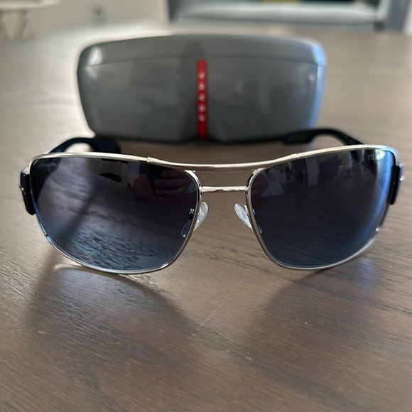 Prada Linea Rossa sunglasses - Picture 10 of 13